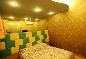 Shanghai Xinyuan Theme Hotel